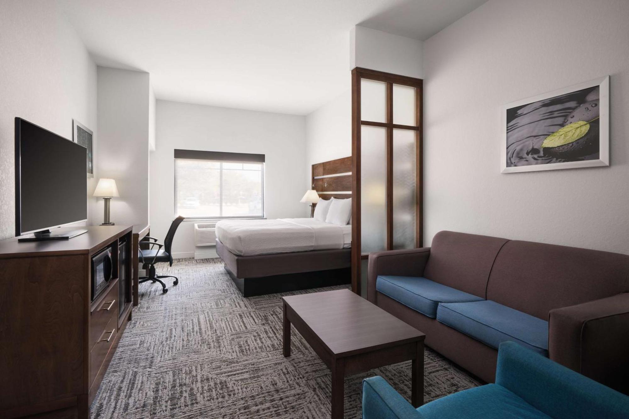 Western & Hotel College Station