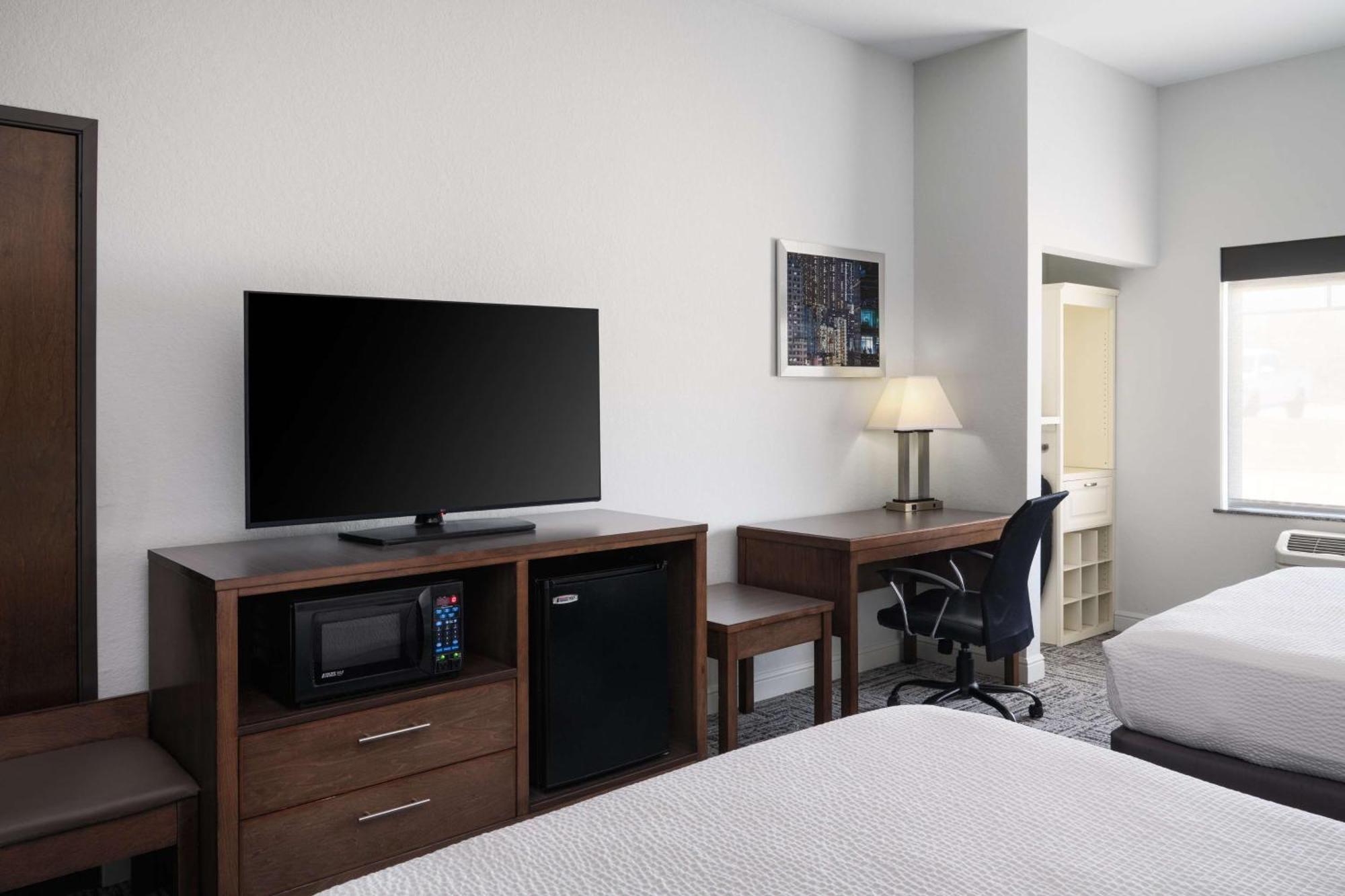 Western Inn&suites